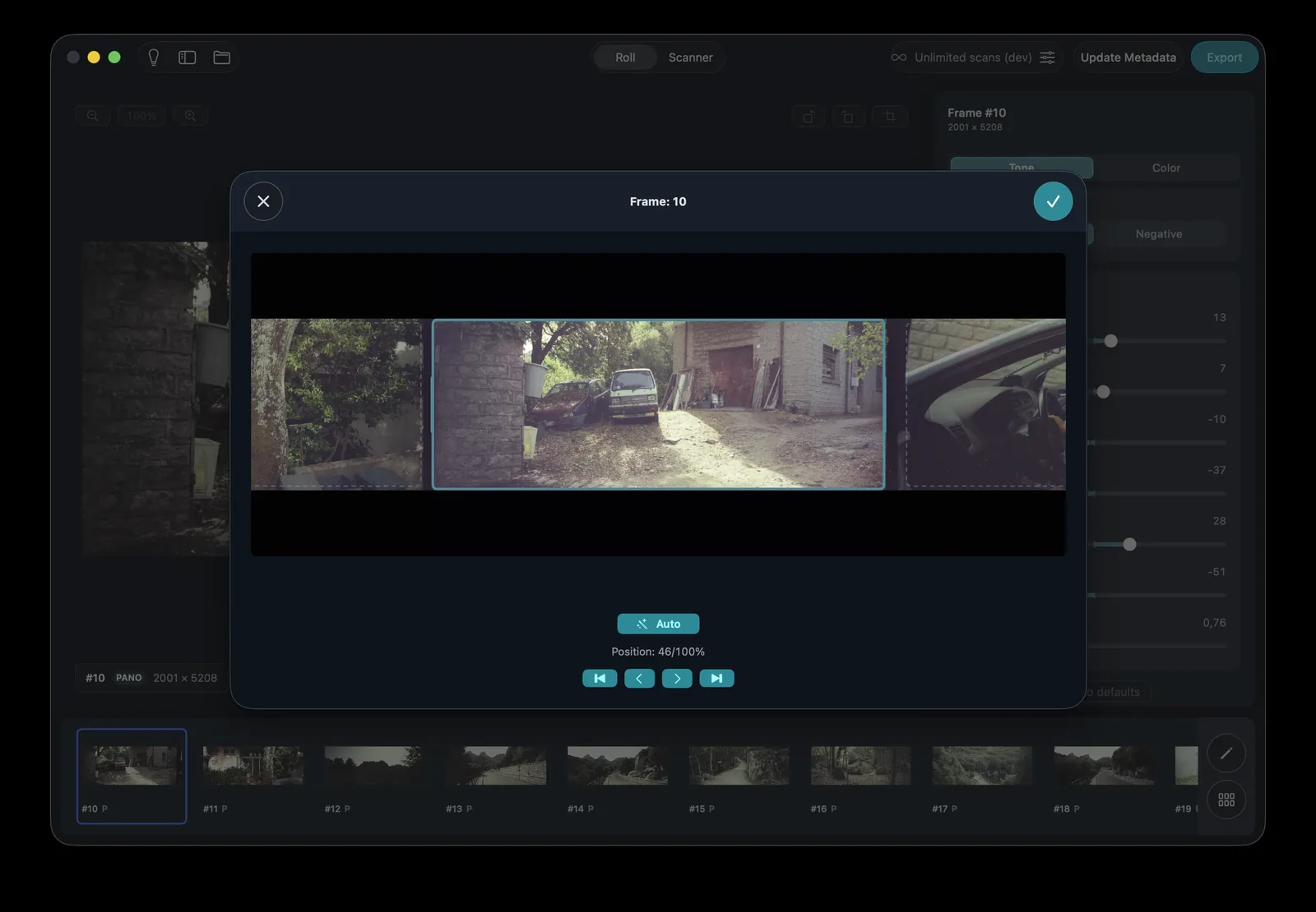 PakonScan automatic frame detection — cutting an XPan panorama from the roll
